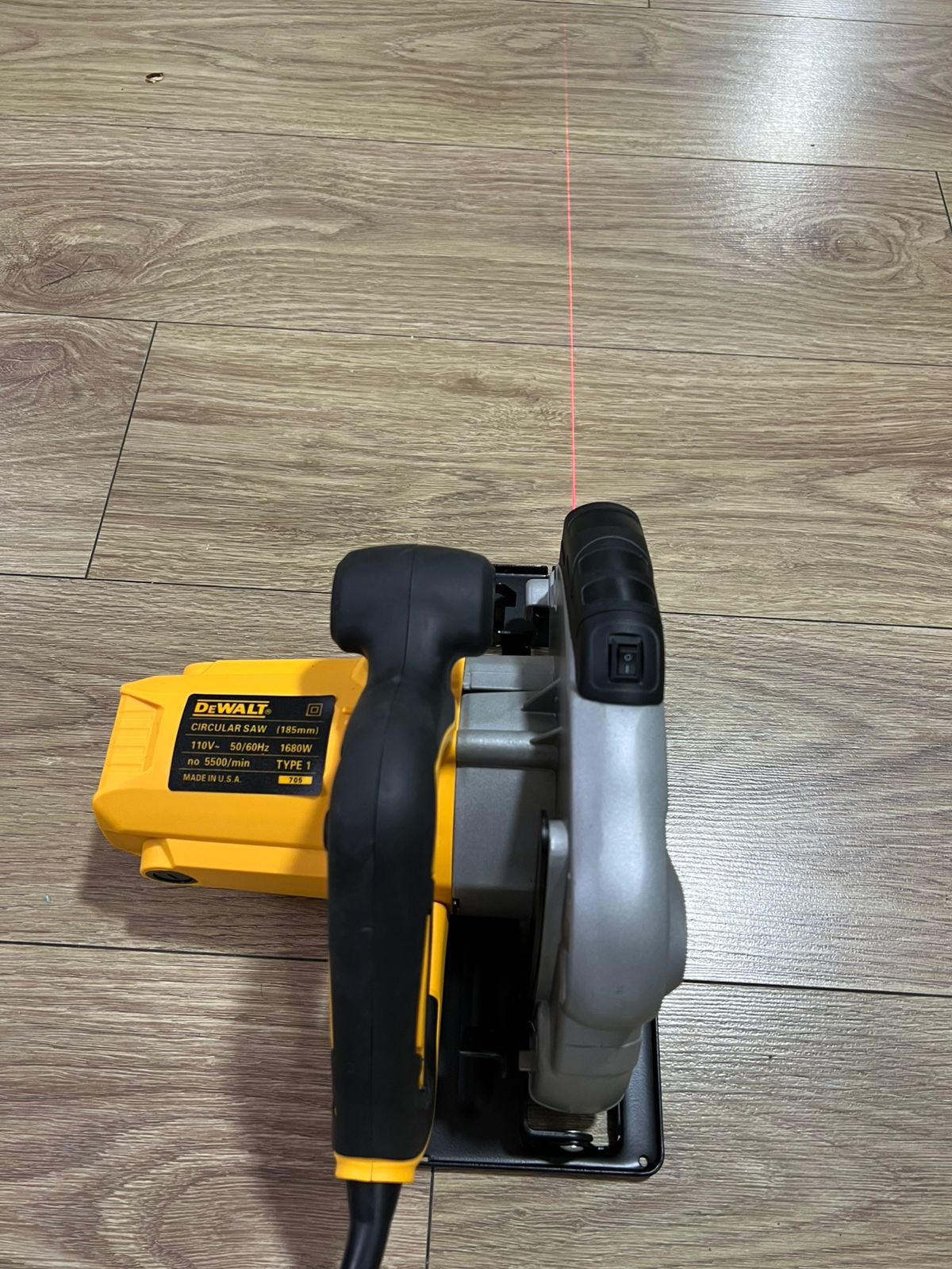 SIERRA CIRCULAR DEWALT